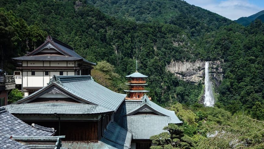 第1番 青岸渡寺 三重塔與那智瀑布